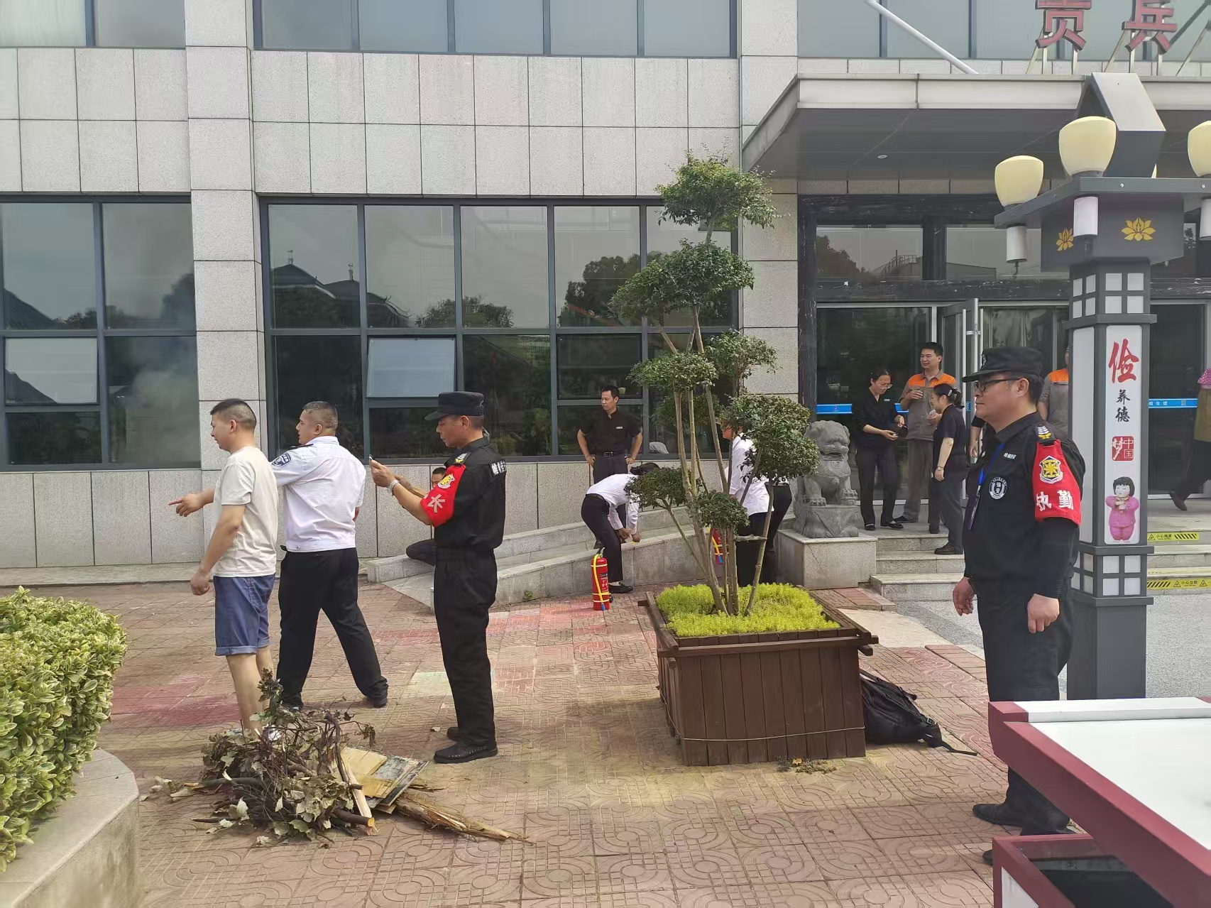 2cf010833cd045f6d9a5b42e40c5fb9 2cf010833cd045f6d9a5b42e40c5fb9