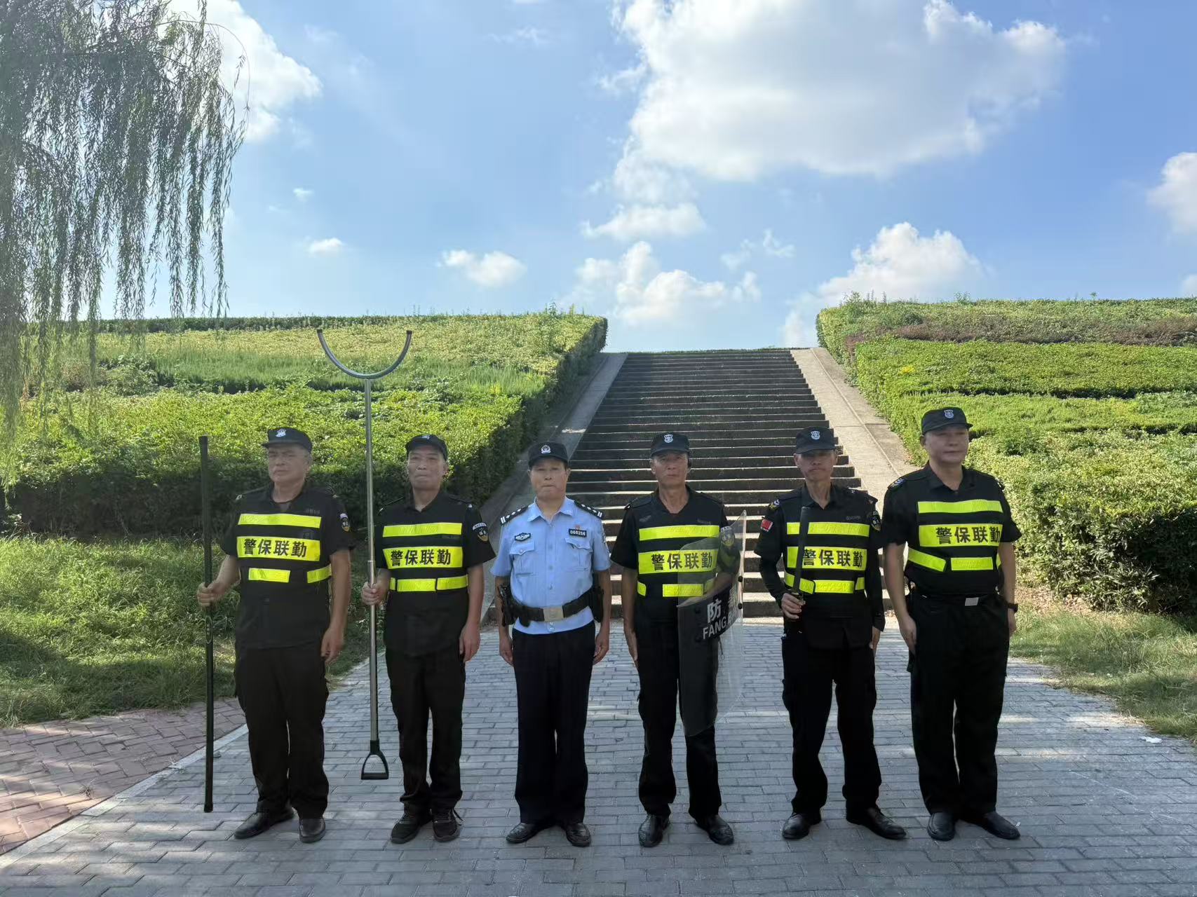 「帷幄资讯」烈日下的守护：警保联勤织密防溺水安全网